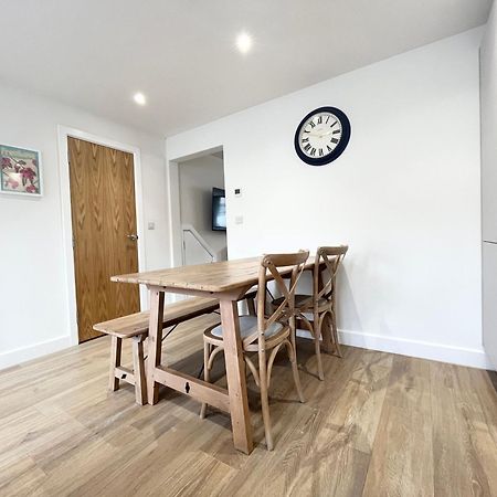 Exceptional 3 Bedroom Home In Penzance~New~Seaside Exterior photo